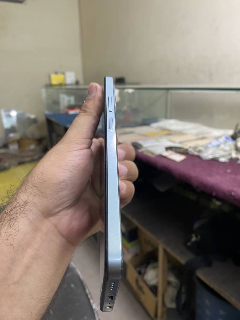 Realme C61 4