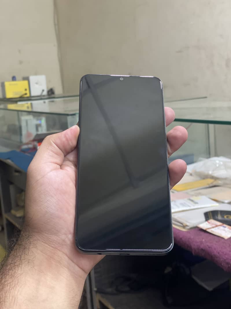 Realme C61 5