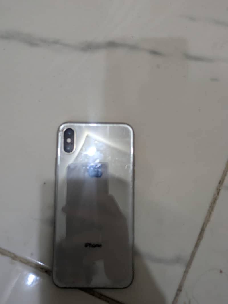Apple iPhone X 5