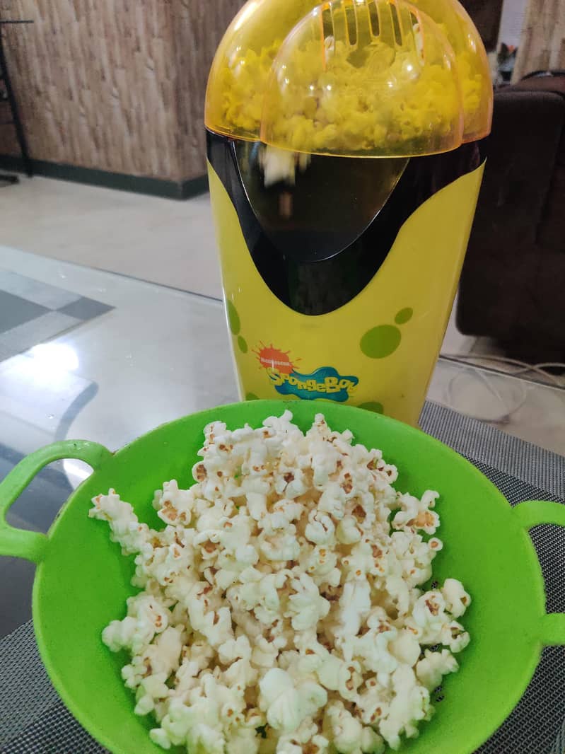 SpongeBob Popcorn Machine 1