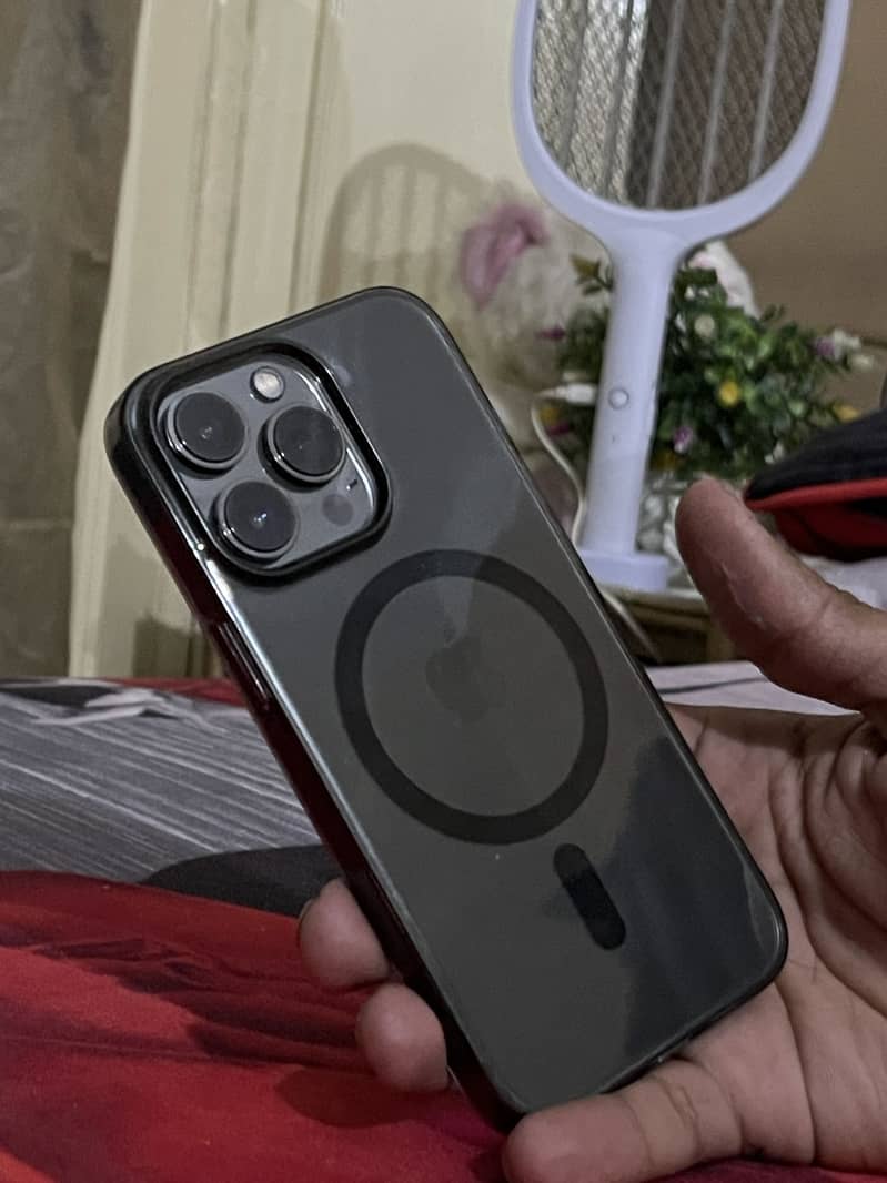 Apple iPhone 13 Pro 2