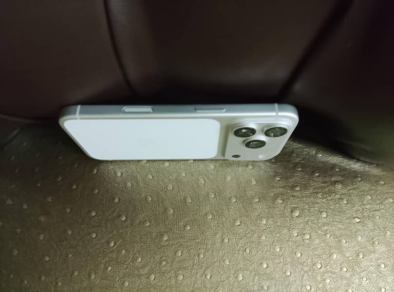 Apple iPhone 17 Pro 3