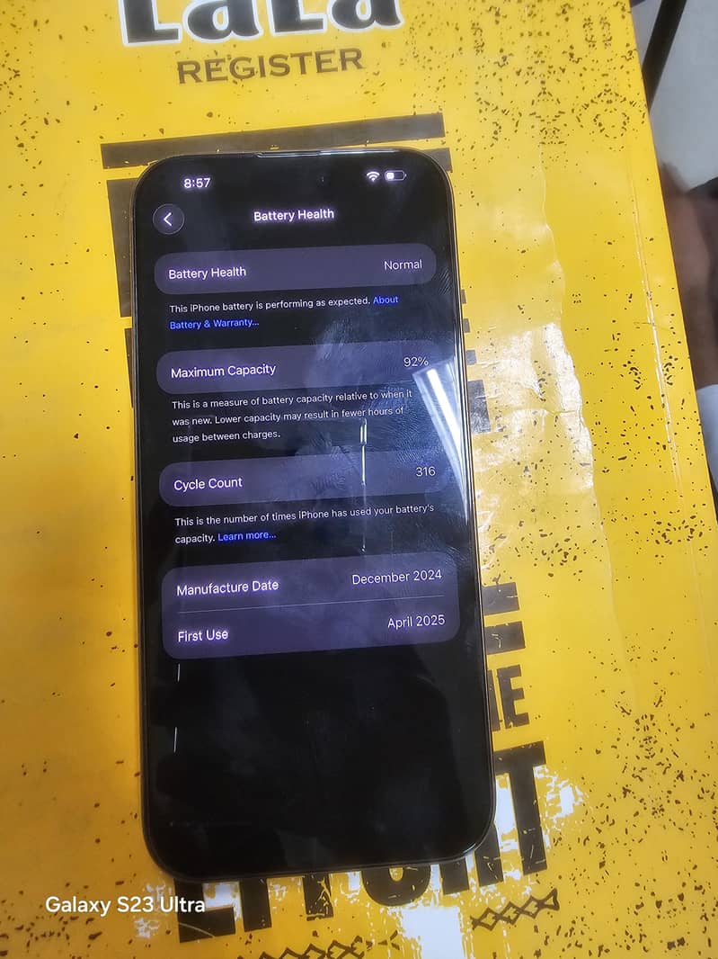 Apple iPhone 16 Pro Max 6
