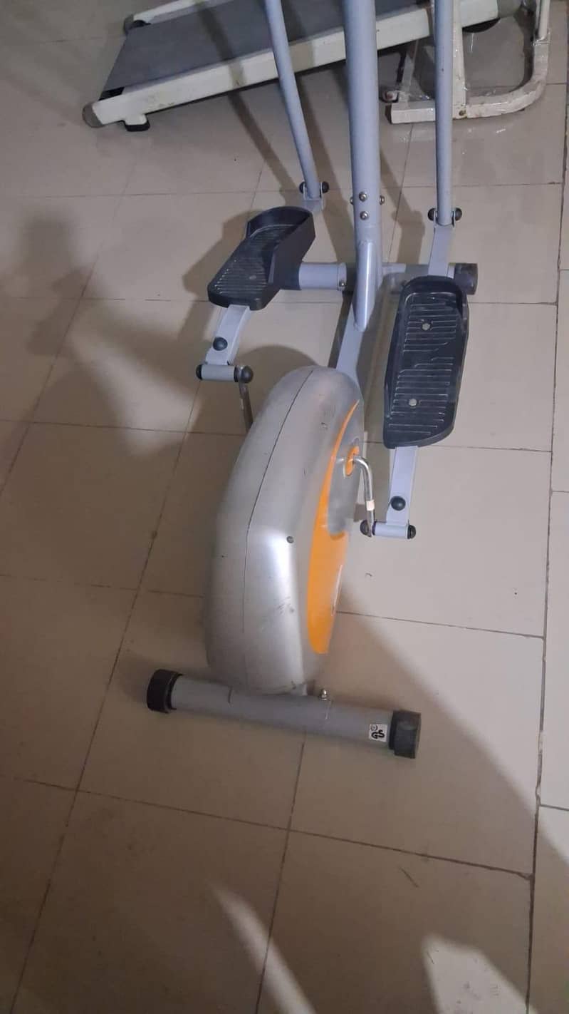 Exercise elliptical 1