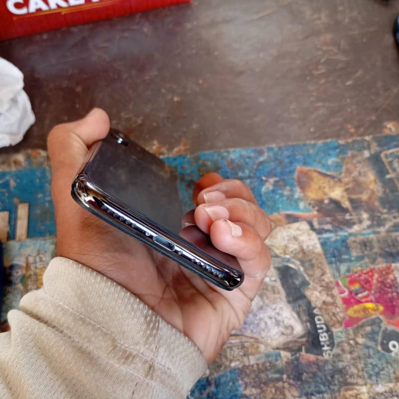 Apple iPhone X 2