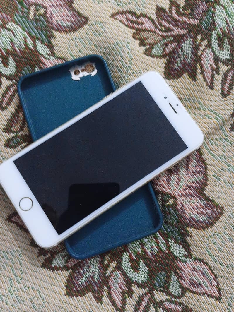 Apple iPhone 6 Plus 0