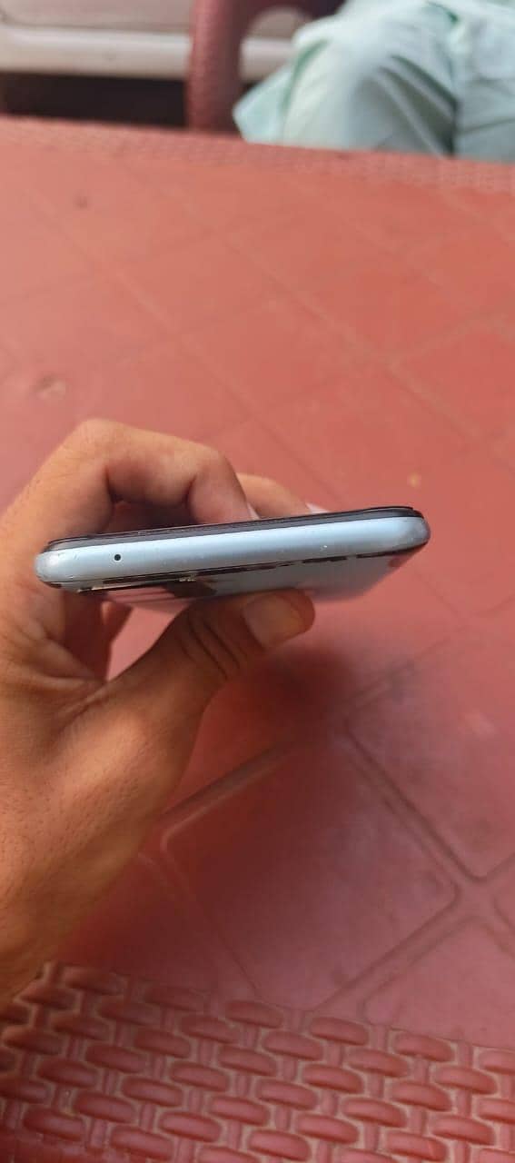 OPPO A76 4