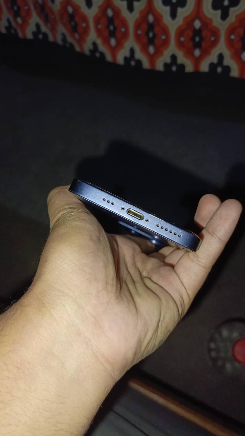 Apple iPhone X 3