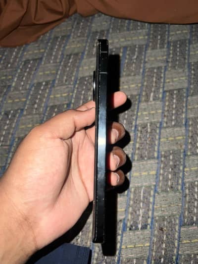 Sharp Aquos Sense7