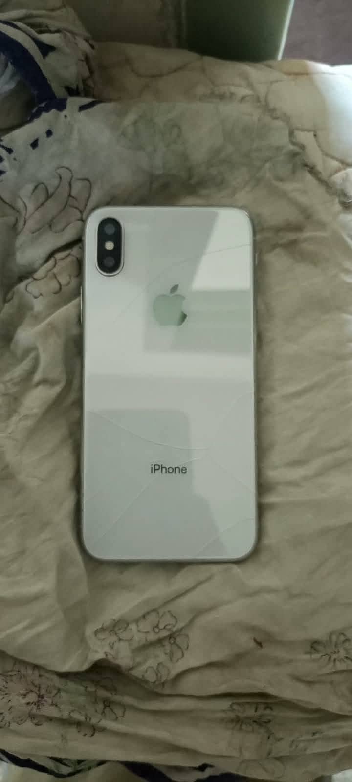 Apple iPhone X 3