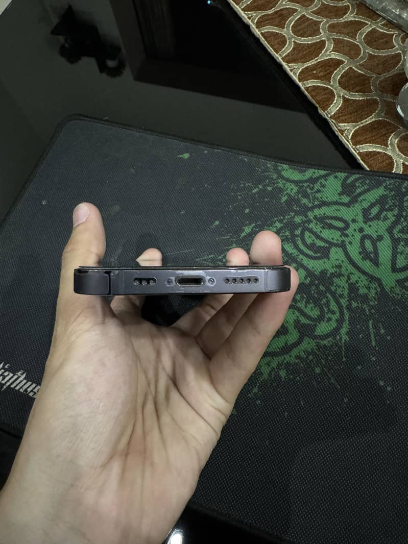 Apple iPhone 14 Pro 4