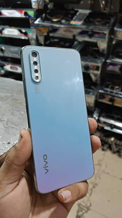 Vivo S1