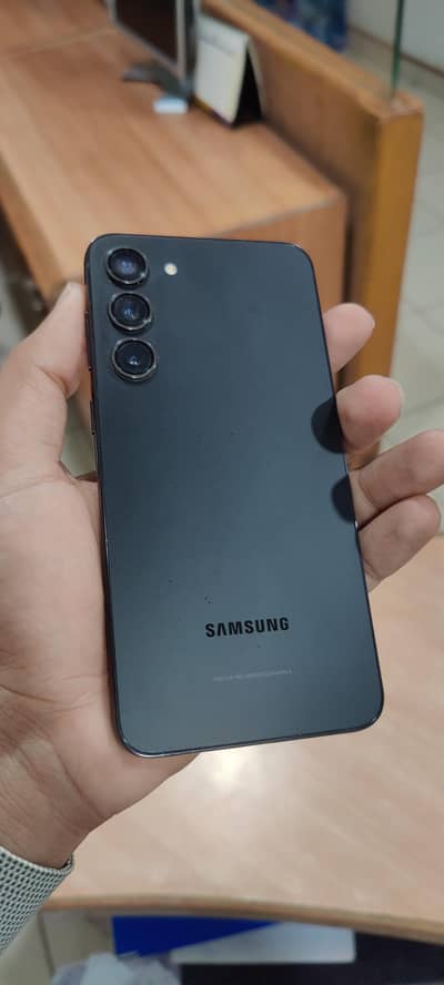 Samsung Galaxy s23 plus