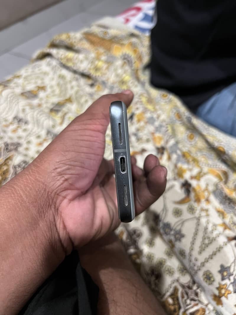 Google Pixel 8 1