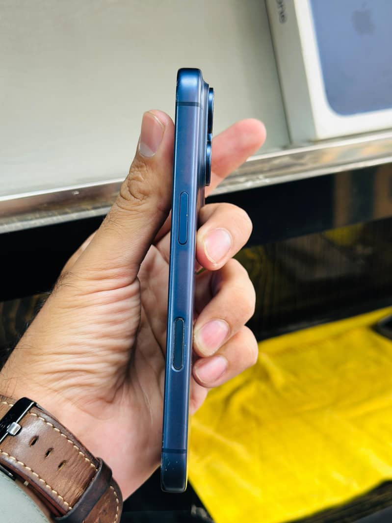Apple iPhone 17 Pro 2