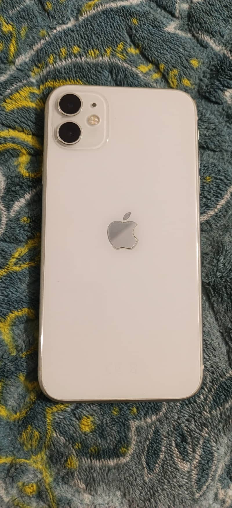 Apple iPhone 11 0