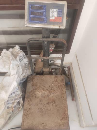 Weight scale