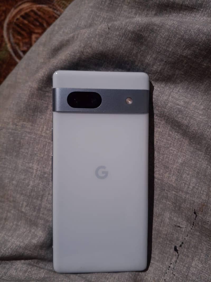 Google Pixel 7a 2