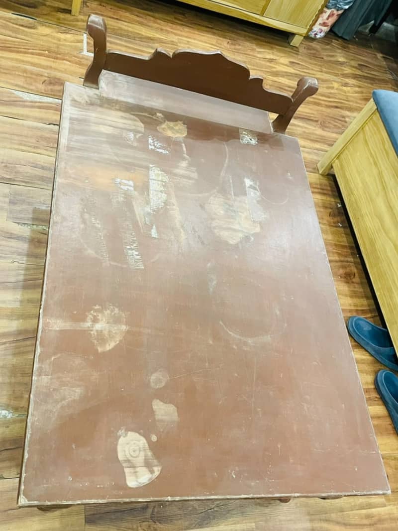 Low prayer table 1