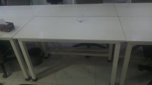 4 Office Tables for Sale – 2×4 Feet (Per Table 7000)| Good Condition