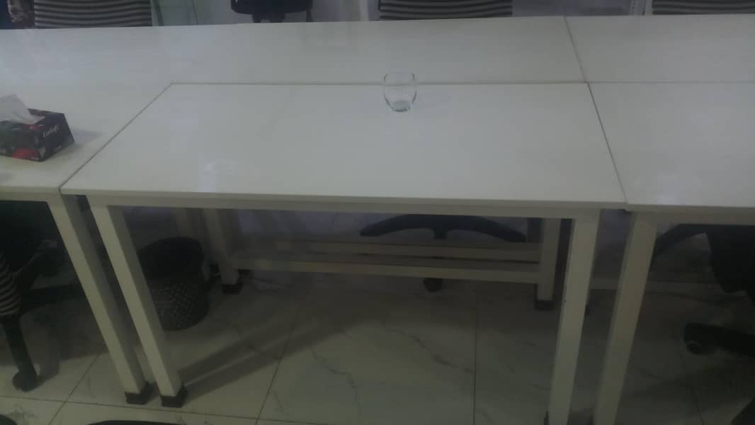 4 Office Tables for Sale – 2×4 Feet (Per Table 7000)| Good Condition 0