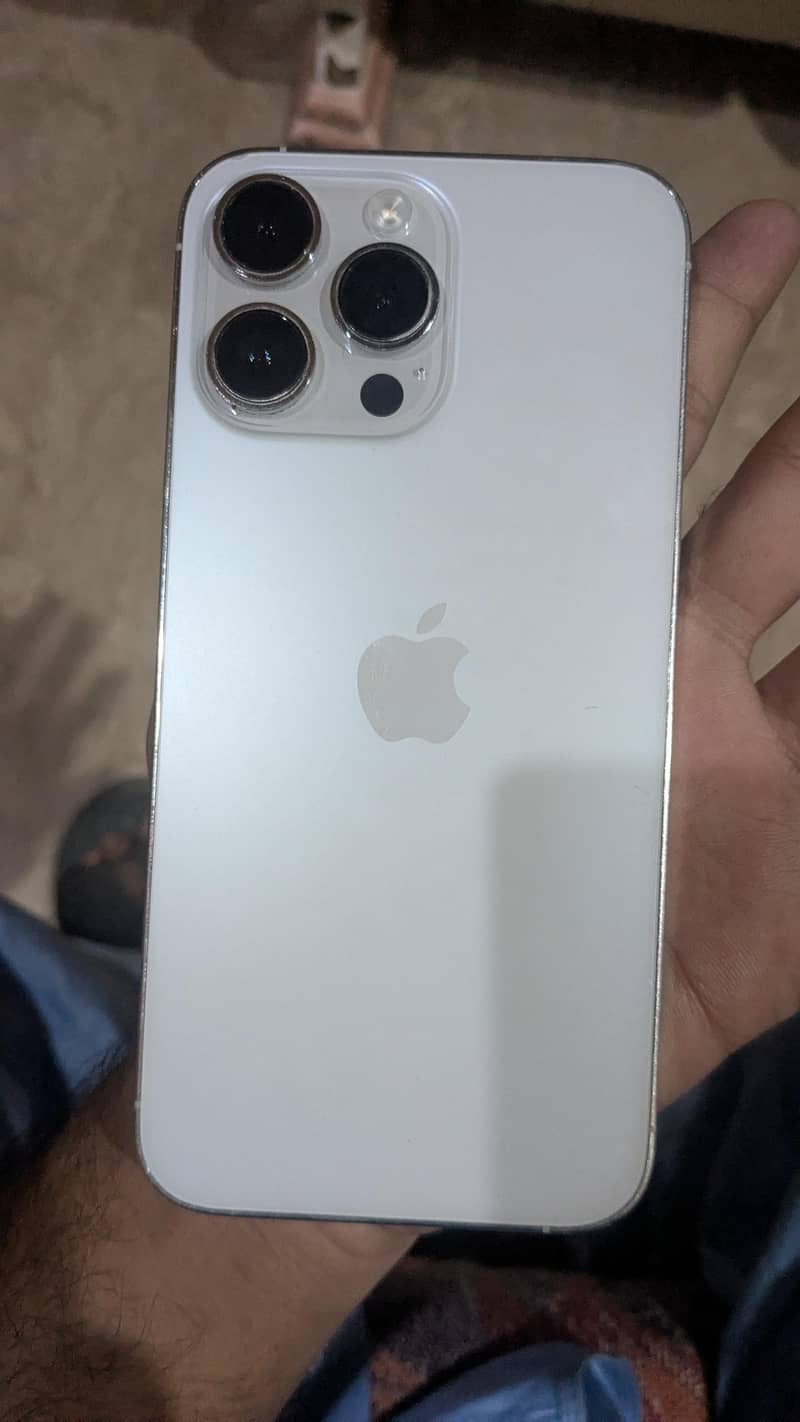 Apple iPhone 14 Pro Max 0