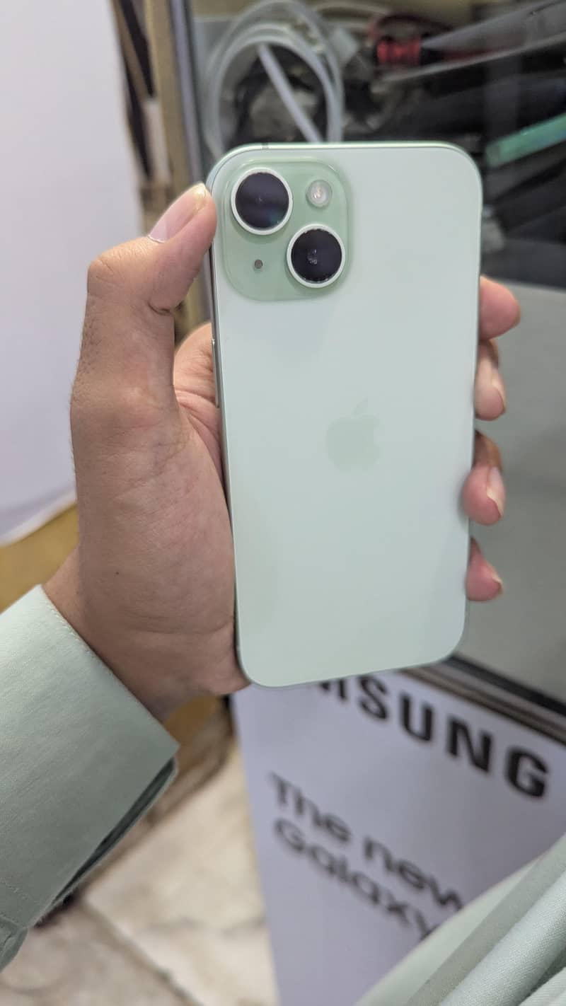 Apple iPhone 15 1