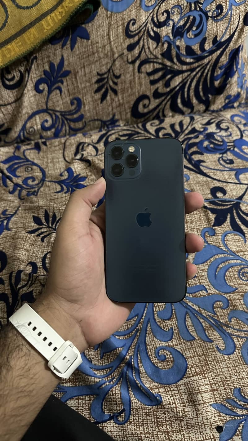 Apple iPhone 12 Pro 4