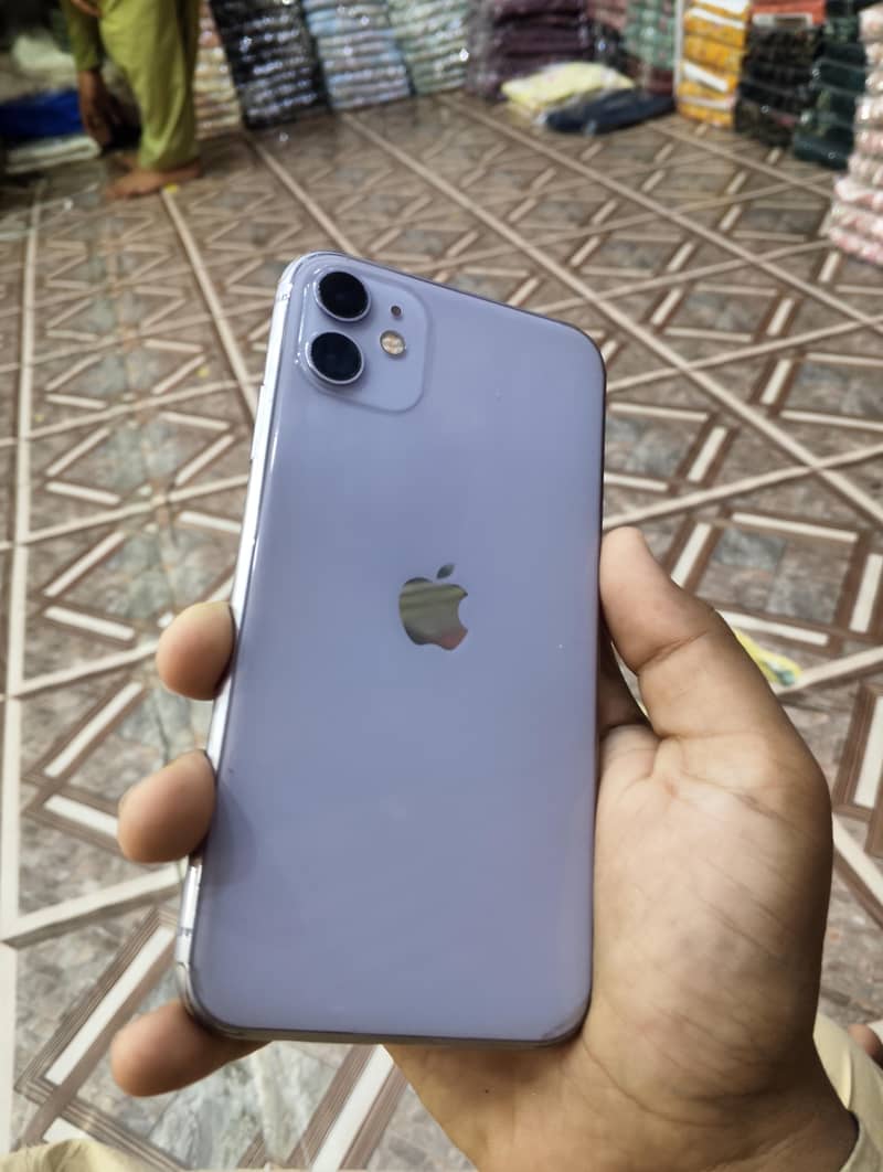 Apple iPhone 11 0