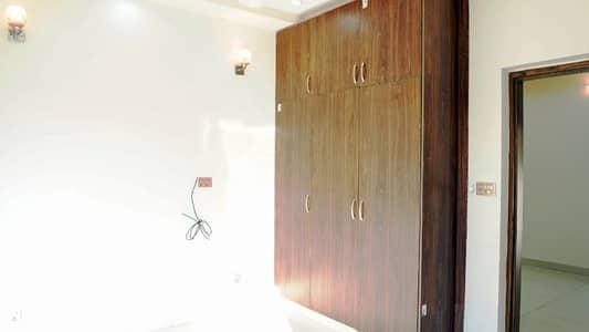 5 MARLA HOUSE FOR RENT