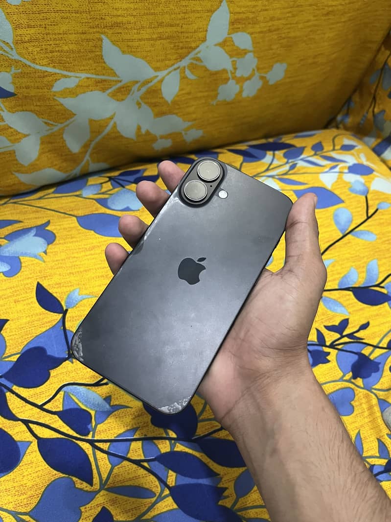 Apple iPhone 16 Plus 5