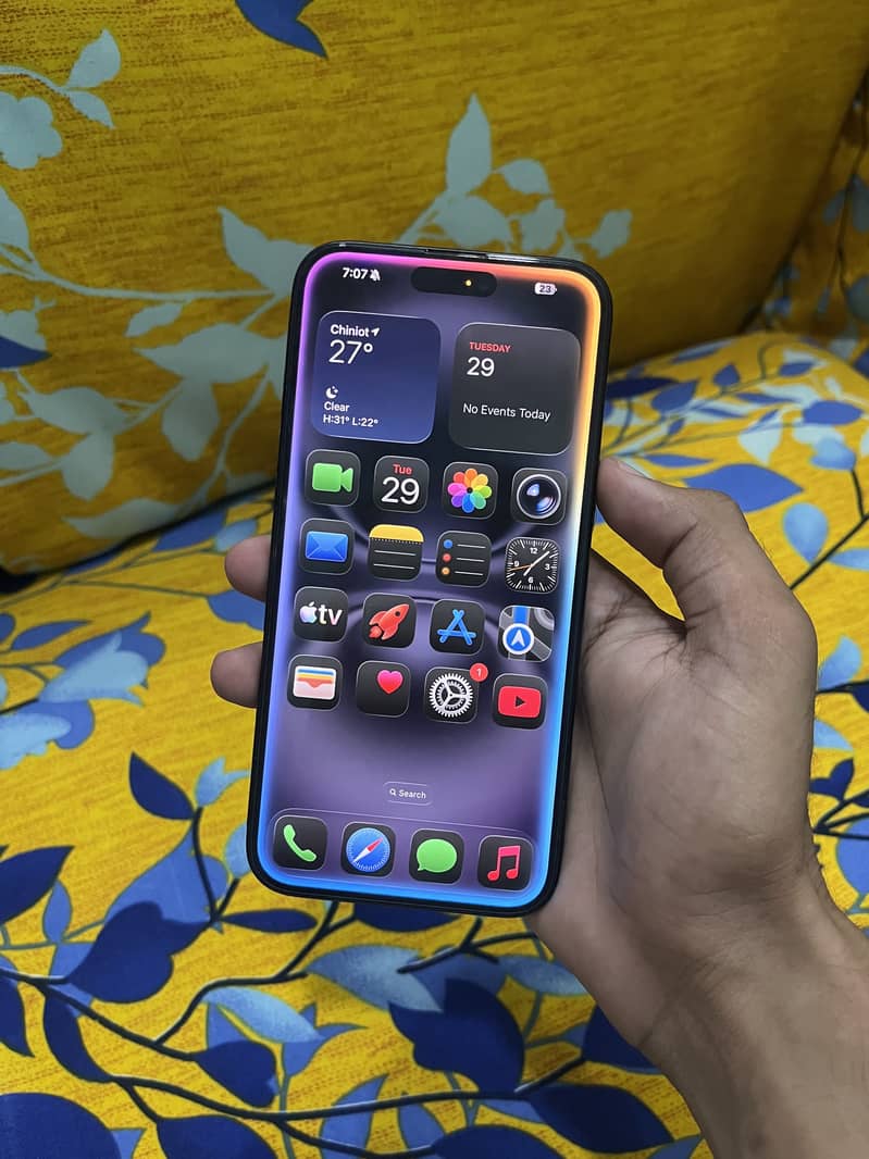 Apple iPhone 16 Plus 7