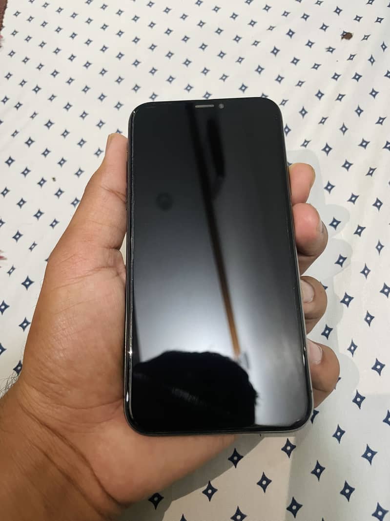 Apple iPhone X 3