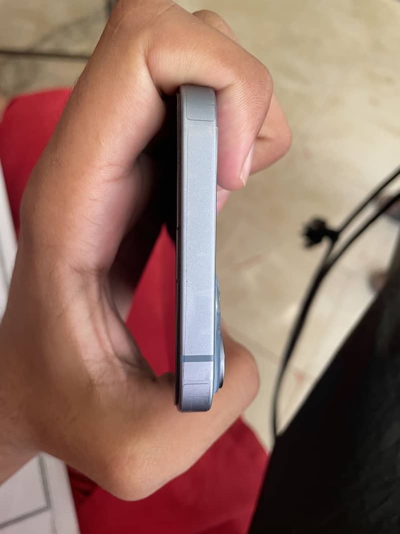 Apple iPhone 14 plus 4