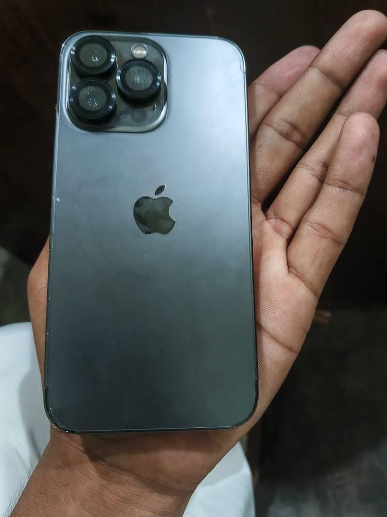 Apple iPhone 13 Pro 0