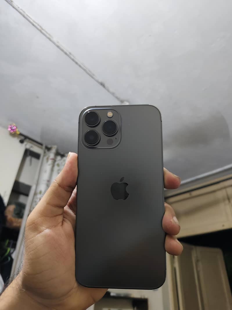 Apple iPhone 13 Pro Max 3