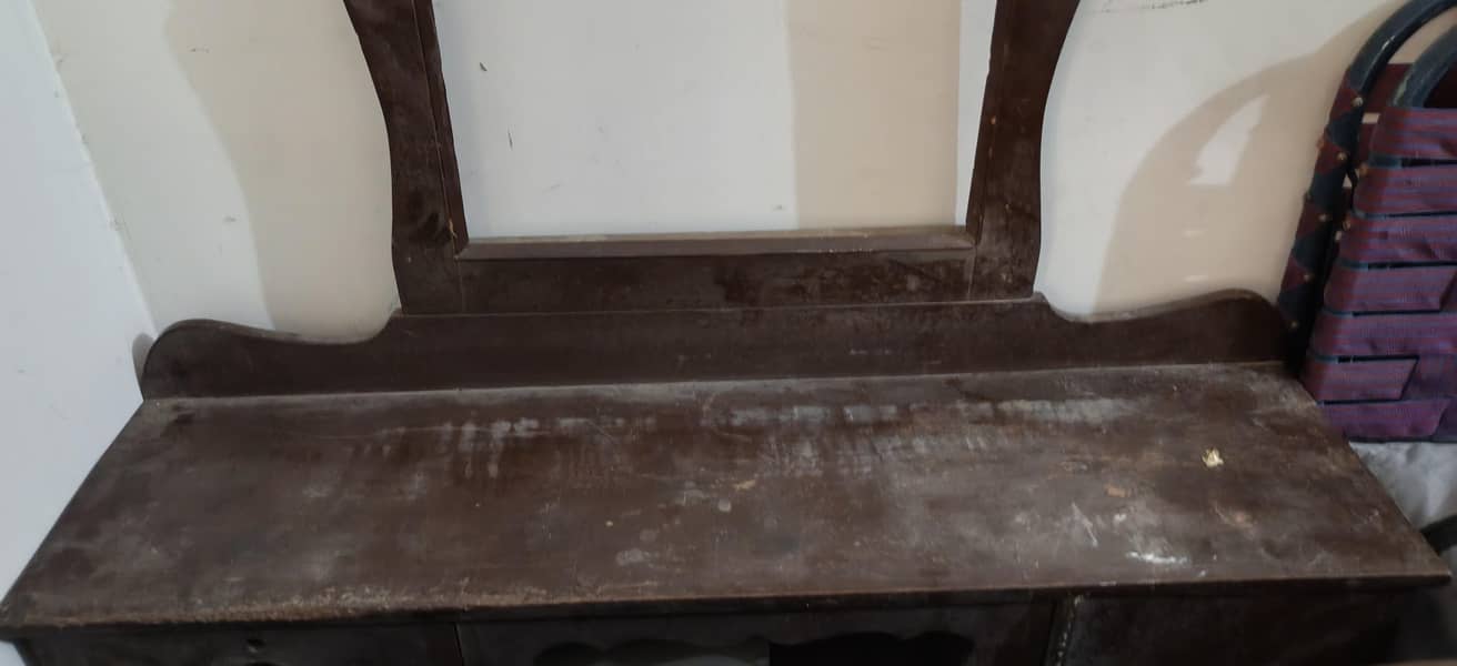 Dressing Table 2