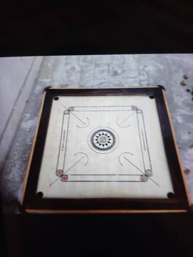 carrom for sale big size no issue