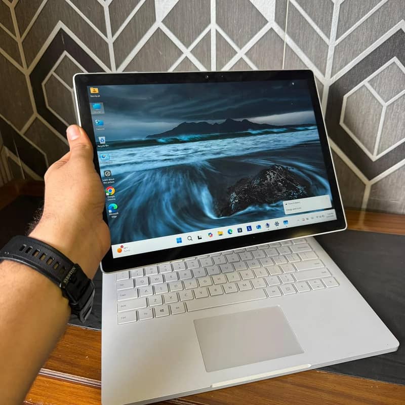 Microsoft surfacebook 2 6