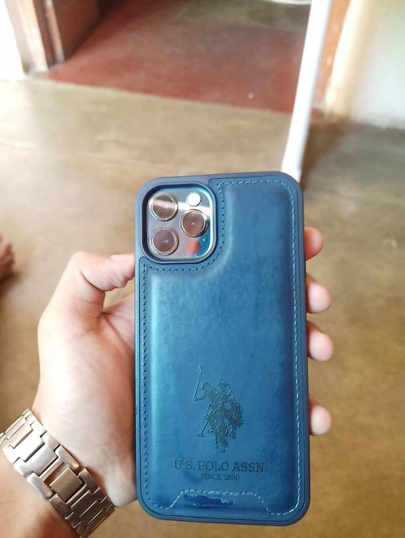 Apple iPhone 12 Pro 4