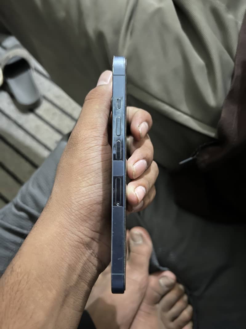 Apple iPhone 13 Pro 3
