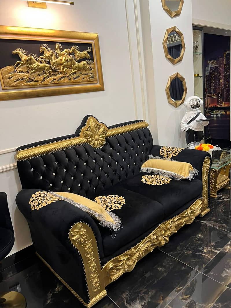 7 seaters sofa with Table 1