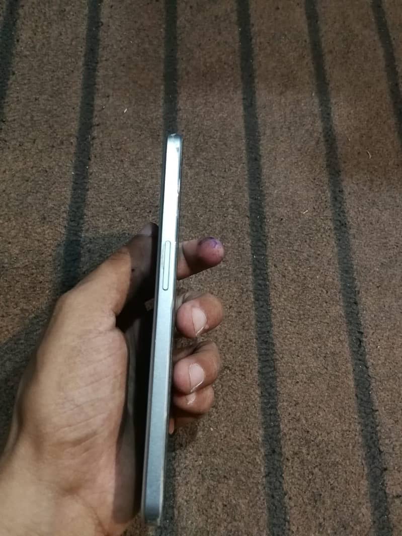 One Plus Ace 2V 6