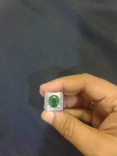 zamurd (Panna) sawat ka hai