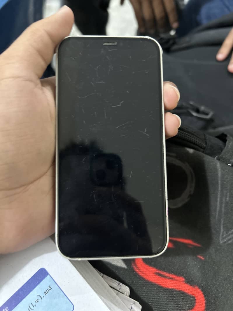 Apple iPhone 12 mini 3