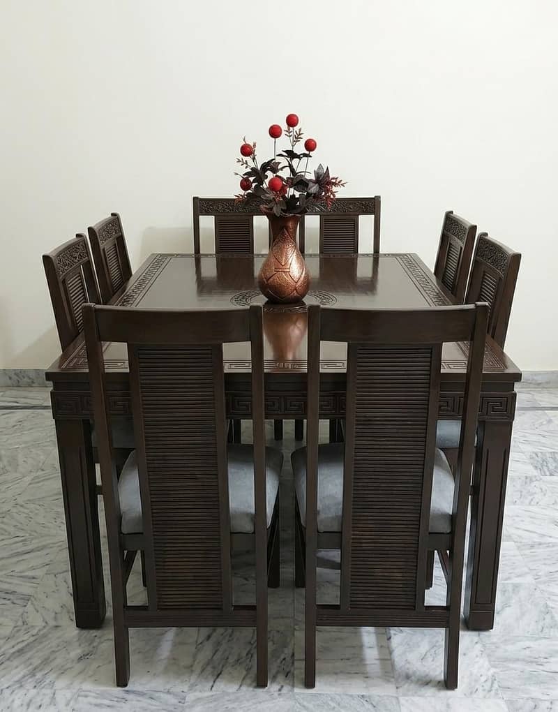 wardrobe and drawing dining table 0