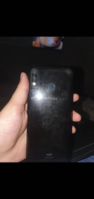Infinix Hot 8 Lite
