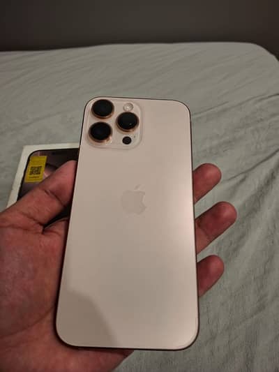 Apple iPhone 16 Pro Max