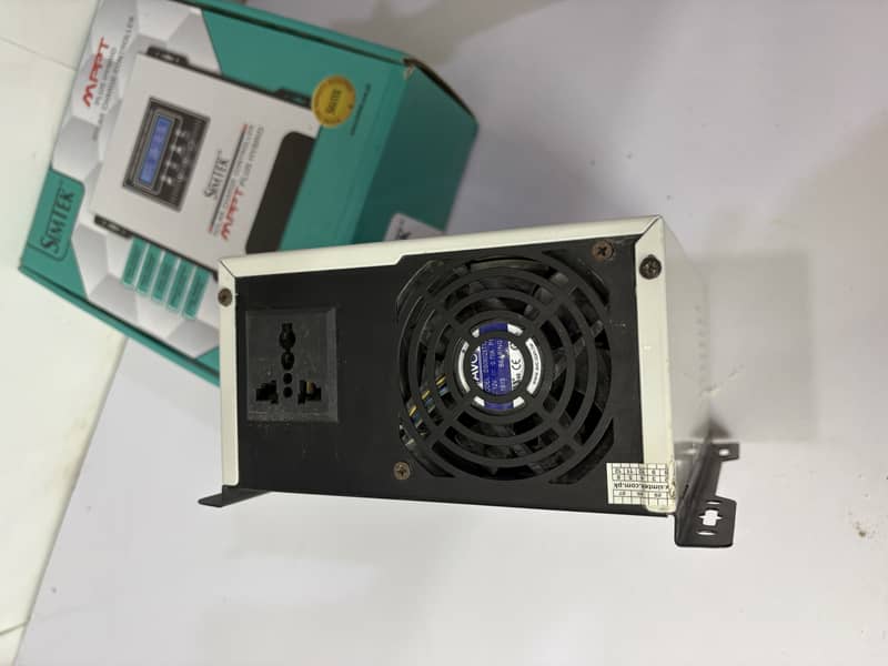 SIMTEK 70A MPPT SOLAR CHARGE CONTROLLER – 2