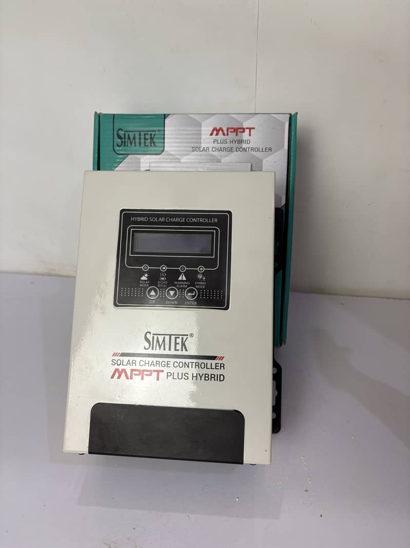 SIMTEK 70A MPPT SOLAR CHARGE CONTROLLER – 3